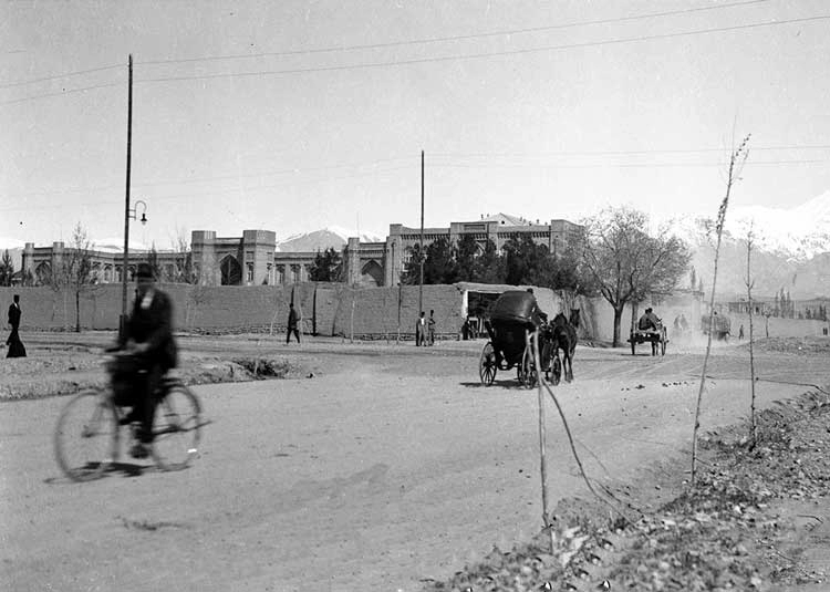 چهارراه کالج، کالج آمریکایی‌ها(البرز)مدرسه ماندگار البرز تهران در قدیم