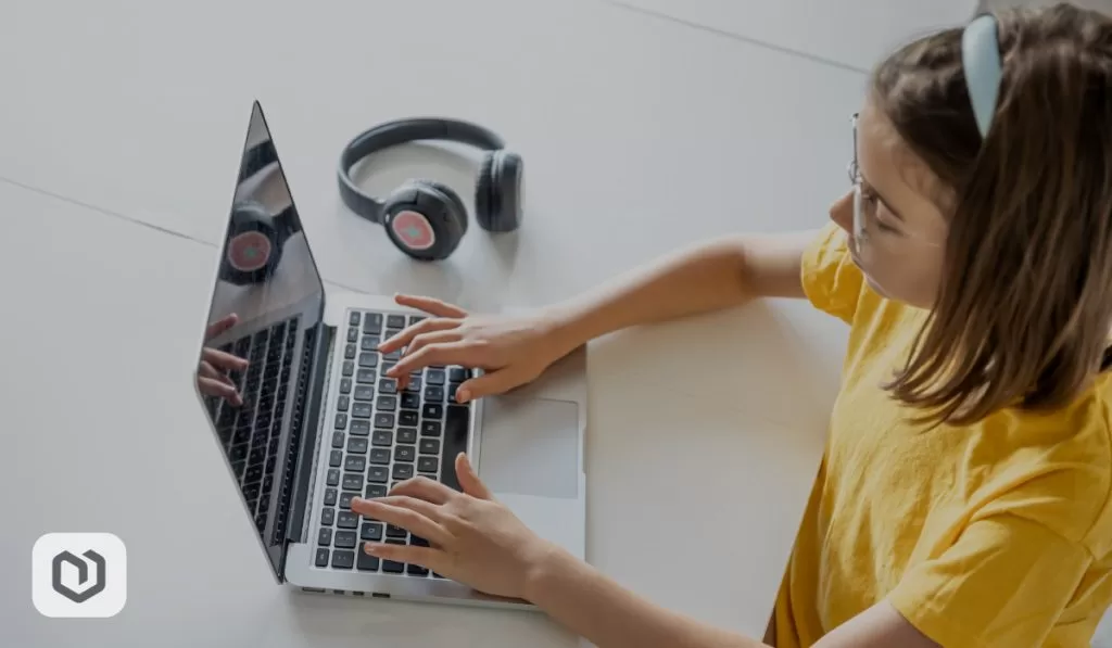 تقویت یادگیری اکتشافی کودکان در فضای وب