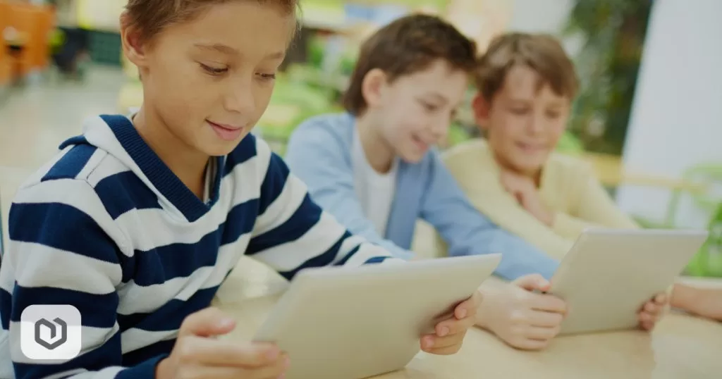 دبستان هوشمند