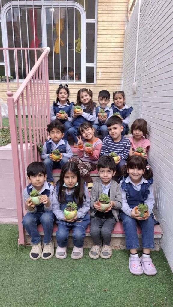 پیش دبستان غیردولتی رویای رنگی اصفهان
