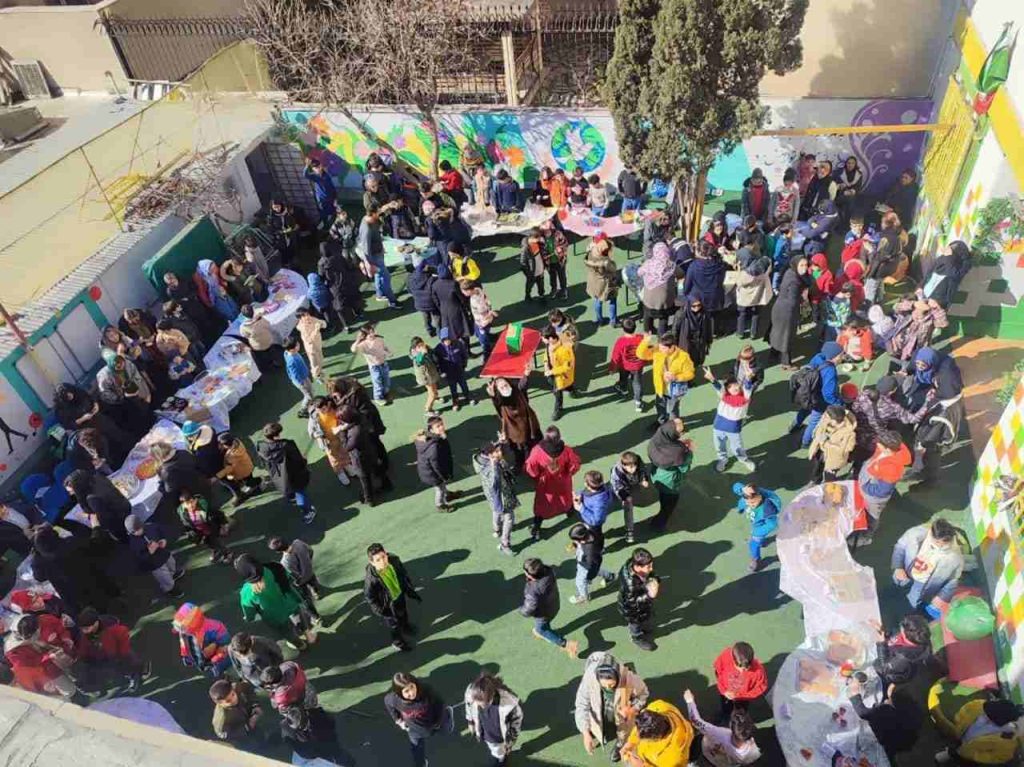 پیش دبستان و دبستان پسرانه غیرانتفاعی پاک‌ مهر کرج