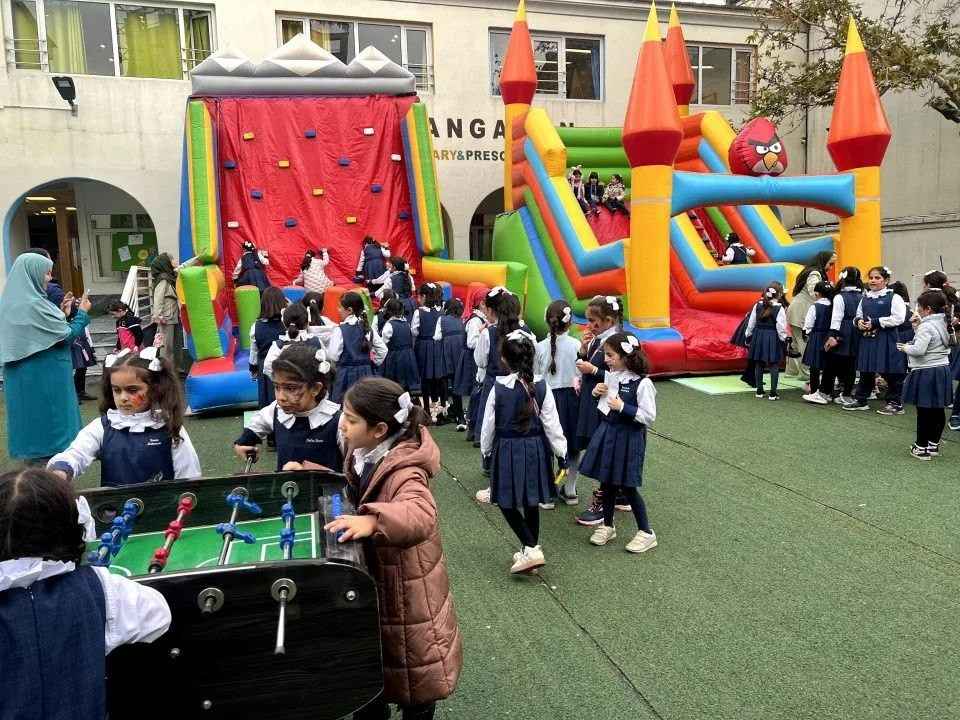 پیش دبستان و دبستان دخترانه غیرانتفاعی روشنگران تهران منطقه 3