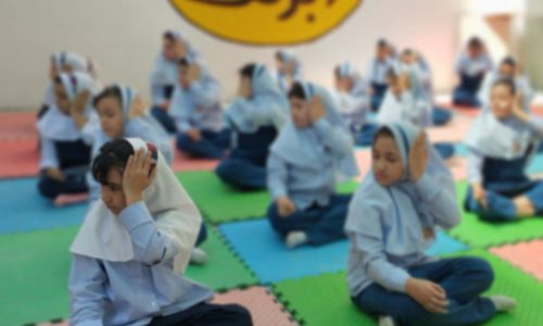 دبستان دوره اول و دوم دخترانه غیردولتی آبرنگ اصفهان