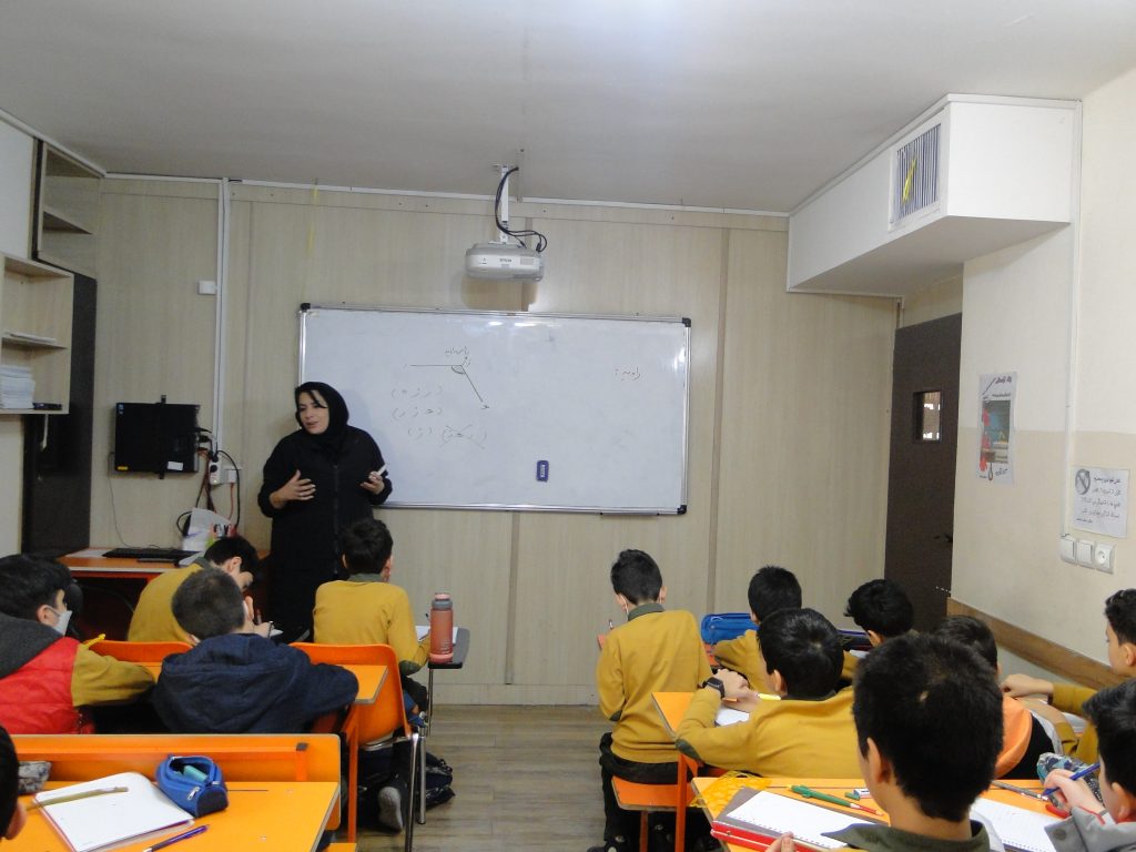 دبستان دوره دوم پسرانه ابولفضل اصفهان (وحید)